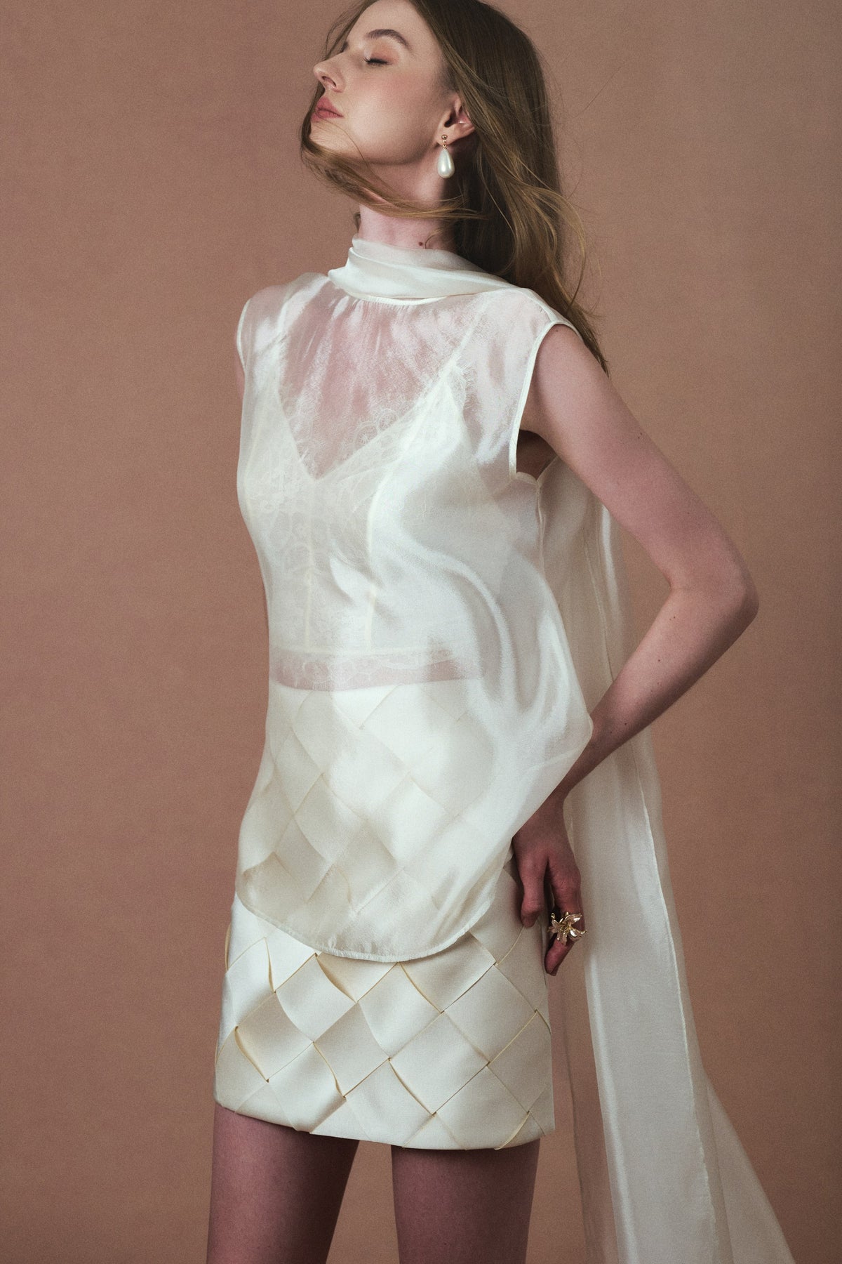 Maelle Set in Cream, angled view